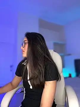 julieta_jhonss from StripChat is Freechat