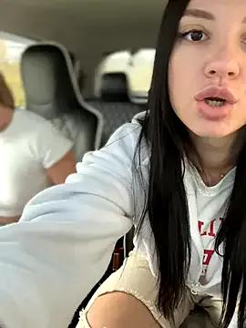 JulliaVegas from StripChat