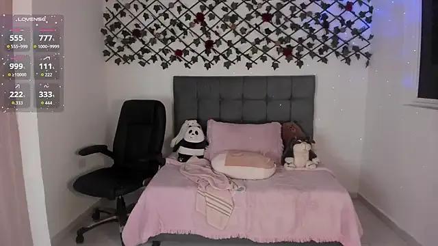 Karly_Closson from StripChat is Freechat