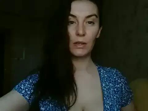 KatalinaQE from StripChat is Freechat