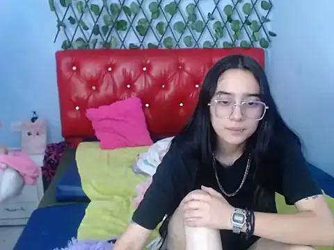 katalinathxandbritney1 from StripChat