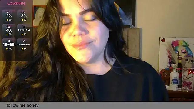 katherin_blue33 from StripChat is Freechat