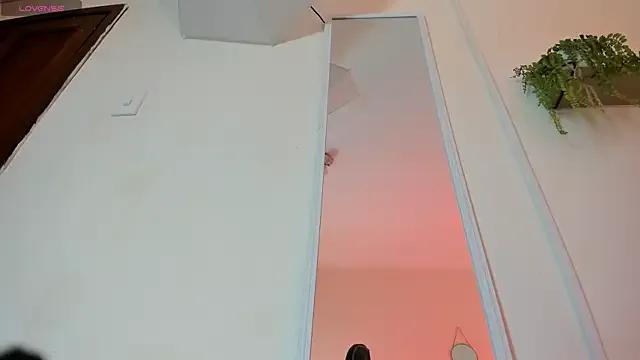 Katia_gh from StripChat is Freechat