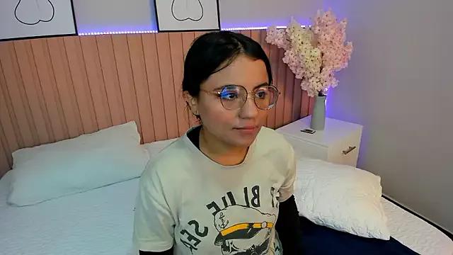 Katia_jones_ from StripChat is Freechat