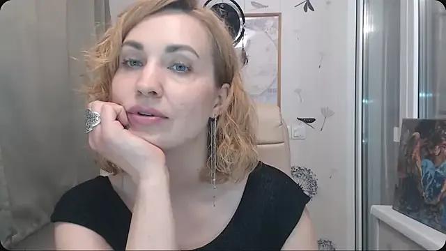 KatrinAlluring from StripChat is Freechat