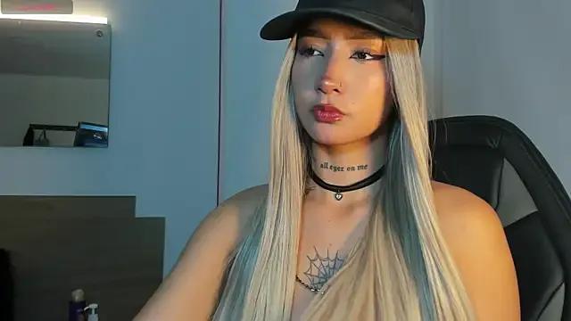 Katta_Martini_ from StripChat