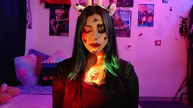 Katta_ossa from StripChat