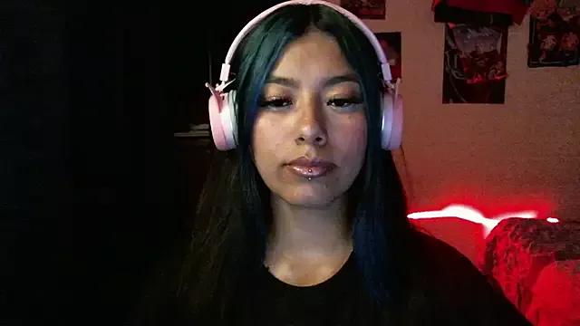 Katta_ossa from StripChat