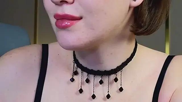katy__moonj from StripChat is Freechat