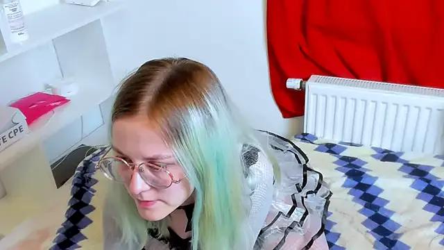 kaya_meoow from StripChat is Freechat