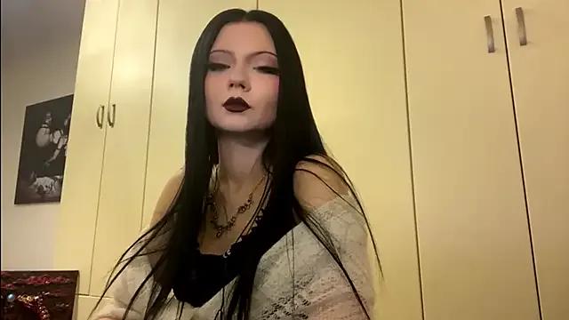 KellyAngie from StripChat is Freechat