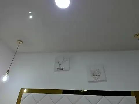 kenda_hotnaughty from StripChat is Freechat