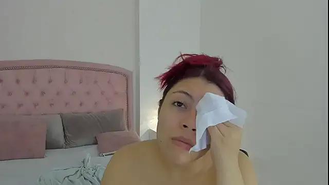 Kendall__Fox from StripChat is Freechat