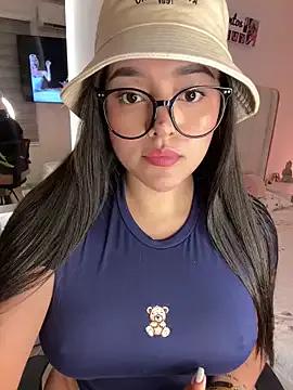 kenndall_21 from StripChat is Freechat