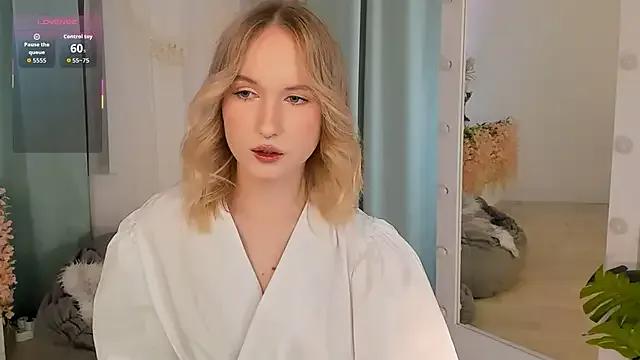 Kikishyness from StripChat
