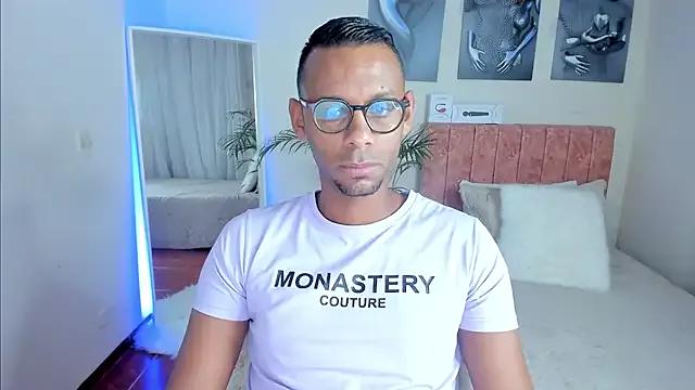 KingEdward_ from StripChat is Freechat