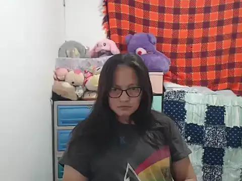 Kinkybela2025 from StripChat