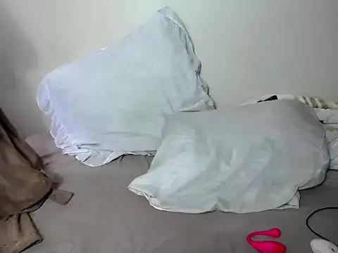 KinkyJ_ from StripChat