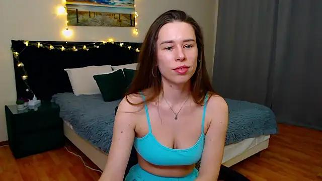 KiraRobertts from StripChat is Freechat