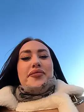 KiraSunshine from StripChat is Freechat