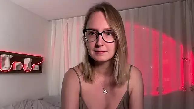 Checkout girls naked models with similar nickname. Cute sexy Free Models.