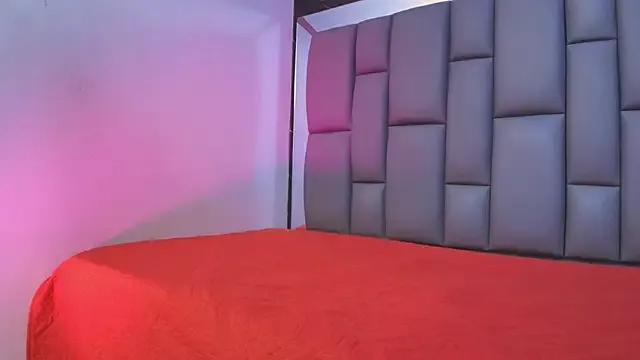kissme_luna from StripChat is Freechat