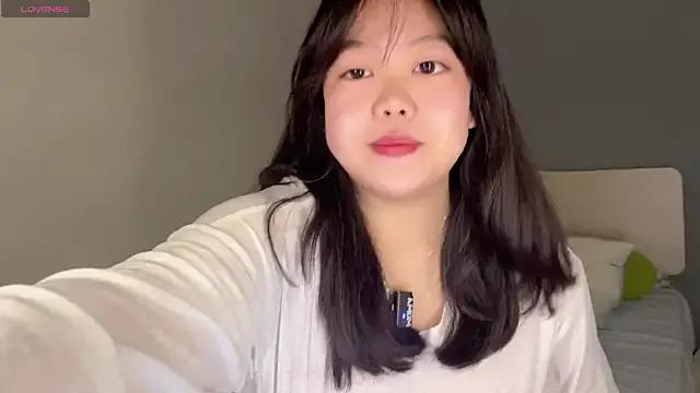 Kittenfishing from StripChat