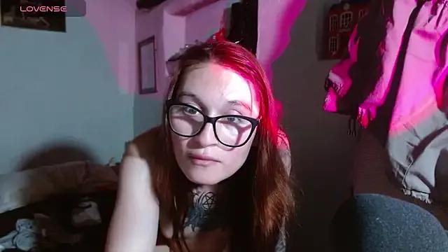 Kittenlizz from StripChat