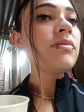 KittenMiss_ from StripChat is Freechat