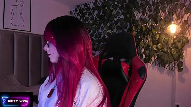 Kitty_Gang from StripChat