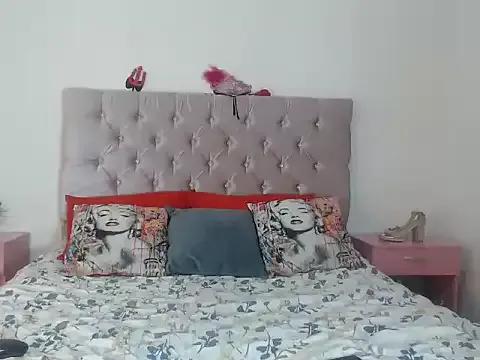 Kitty_Hotty from StripChat is Freechat