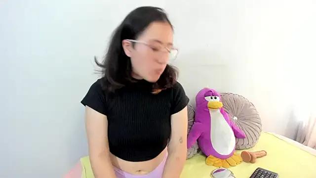 Kitty_NaNa from StripChat is Freechat