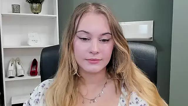Checkout girls naked models with similar nickname. Cute sexy Free Models.