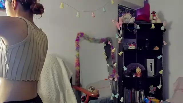 Kittyzenn from StripChat