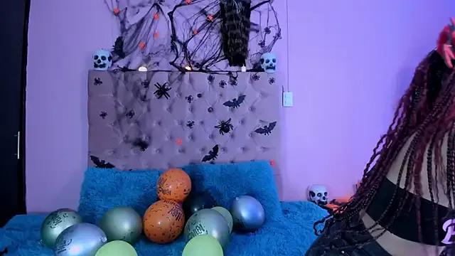 kITY_EVANS from StripChat is Freechat