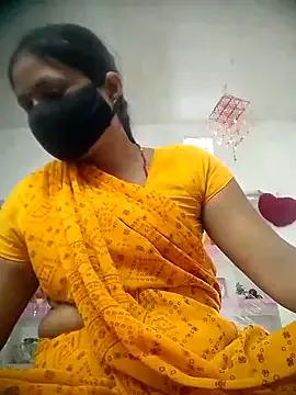 Km_pooja from StripChat is Freechat