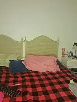 Kream_Cherry from StripChat is Freechat