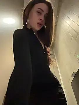 KristiRich from StripChat is Freechat