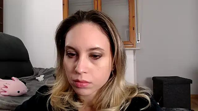 L_Sofia from StripChat is Freechat