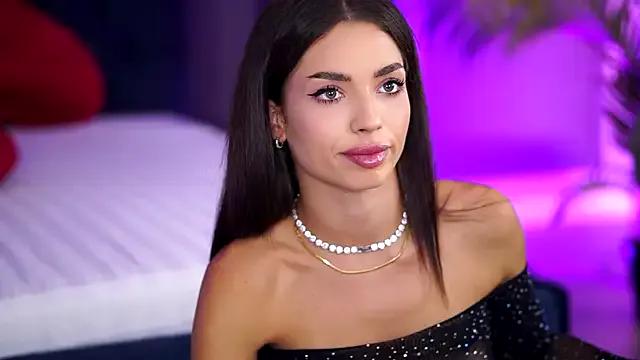 LalaRoze from StripChat