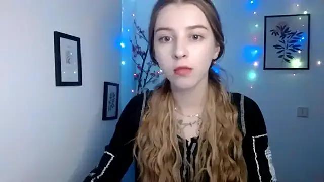 lamooni from StripChat is Freechat