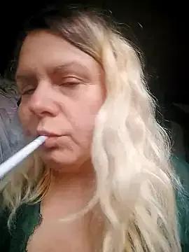 Lana-murr from StripChat is Freechat