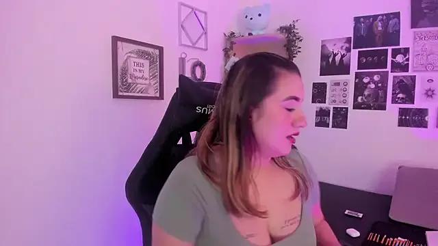 Lana_Herondale from StripChat is Freechat