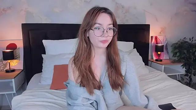 LanaAirlie from StripChat
