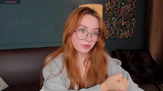 LanaAirlie from StripChat