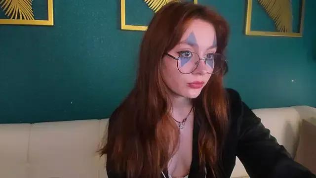 LanaAirlie from StripChat