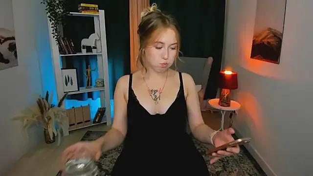 LanaRoselle from StripChat is Freechat