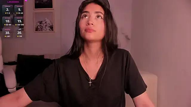 lara_madisson from StripChat