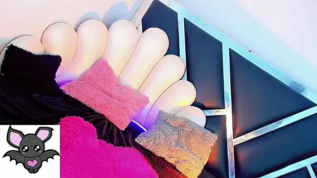 latina_sexdoll from StripChat is Freechat