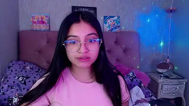 laurenelove from StripChat is Freechat